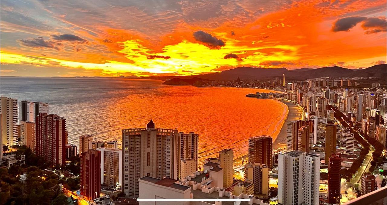 See The Sea Miramar Apartment - 150M To The Beach Benidorm Kültér fotó